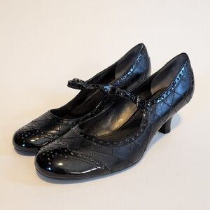 Black Mary Jane Heels